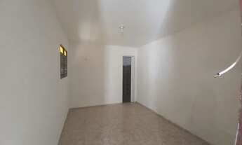 Imagem 3: Casa Quarto, Banheiro e Cozinha - Mangabeira - Casa Fundos