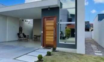 Imagem: Casa recém construída no condomínio Porto