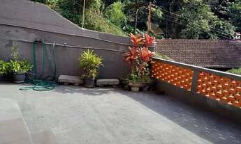 Imagem 2: Casa com duas Moradias no Bairro Vila Militar em Petrópolis-RJ