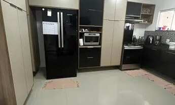 Imagem 2: Oportunidade casa no Jardim Vitória c/ 3qts, send 1suíte, 3brs, 1vg, churrqr, amrs plmjds