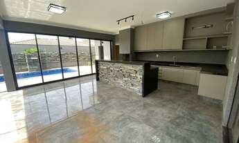 Imagem 5: Casa de condomínio para venda possui 260 metros quadrados com 3 quartos