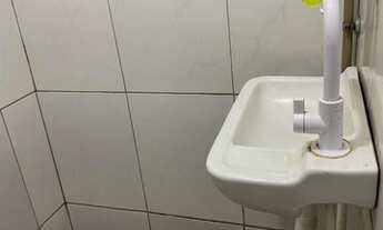 Imagem 6: LOJA FRENTE PARA RUA MOVIMENTADA AO LADO CASA & VIDEO CENTRO NITERÓI