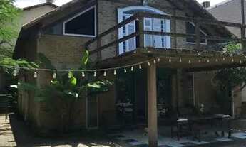 Imagem: Casa, 400 m² com 3 Suítes sendo 1 Master