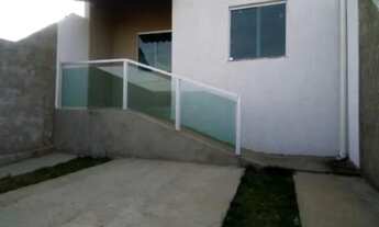 Imagem: Vendo casa localizada em Araças