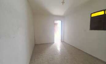 Imagem 7: Casa Quarto, Banheiro e Cozinha - Mangabeira - Casa Fundos