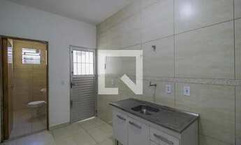 Imagem 6: Casa para Aluguel - Parque Centenário, 1 Quarto, 30 m2