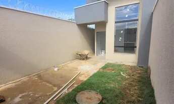 Imagem 2: Casa de 2 quartos sendo 1 suíte no Park Solar, acabamento super diferenciado, aproveite!