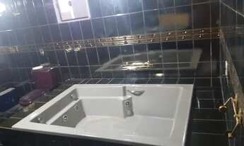 Imagem 6: Vendo casa 3 quartos com suíte, com 2 apartamentos de 2 quartos nos fundos