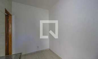 Imagem 4: Casa para Aluguel - Parque Centenário, 1 Quarto, 30 m2