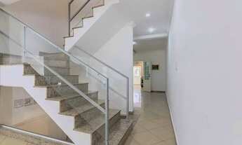 Imagem 6: Sobrado Exclusivo para Aluguel em Guarulhos Parque Renato Maia, 4 Dormitórios