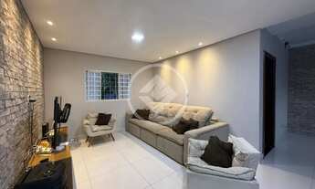 Imagem 7: Vende-se sobrado REFORMADO em rua pública no Bairro Jardim Imperial. 4 quartos, piscina. R