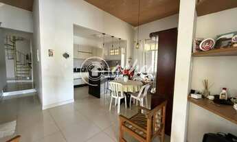 Imagem 5: Casa ampla e nascente em Vilas do Atlântico