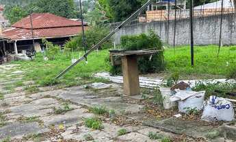 Imagem 5: Casa com terreno 10x70 precisando de reforma