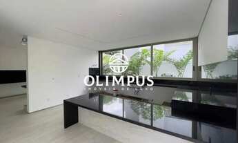 Imagem 4: 650m² de Sofisticação, Conforto e Integração com a Natureza