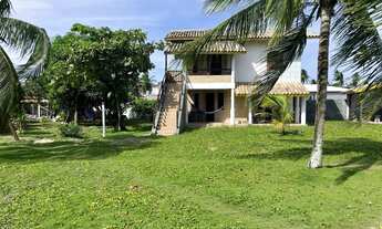 Imagem 2: Casa frente para o mar com piscina oportunidade