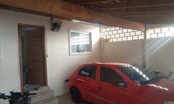 Imagem: Vendo casa com excelente espaço