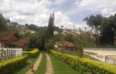 Imagem 2: MARAVILHOSA CASA PARA RESIDENCIAL OU COMERCIAL COM PISCINA E MUITA ÁREA VERDE NO BAIRRO JA