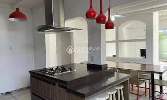 Imagem 2: Casa 5 quarto(s), no bairro Lagoa da Conceição