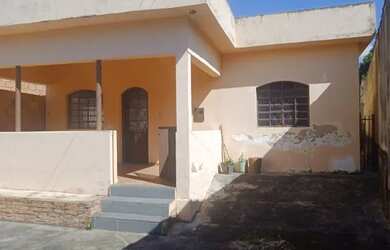 Imagem 2: Casa 4 qtos, em lote 360m², B. Mantiqueira, prox. ao posto gasolina e escola moyses kaliu