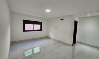 Imagem 5: Casa de condomínio para venda possui 240 metros quadrados com 4 quartos