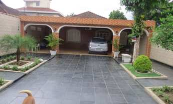 Imagem: Casa com 2 Dormitórios, sendo 1 Suíte