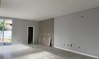 Imagem 7: Sobrado para venda tem 186 metros quadrados com 3 quartos em Jurerê - Florianópolis - SC