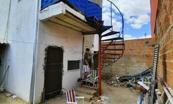 Imagem 3: Sobrado com 3 Apartamentos