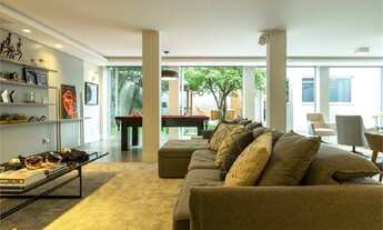 Imagem 6: Sobrado para venda possui 347 metros quadrados com 5 quartos em Alto de Pinheiros - São Pa