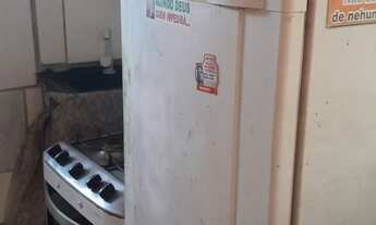 Imagem: Quarto sala kitinete mobiliado água luz