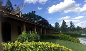 Imagem 6: Chácara a venda com espaço gourmet, piscina e 5 quartos. Bofete/SP