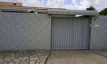 Imagem 2: Aluga-se casa em mangabeira iv, 3 quartos,1 banheiro ,sala grande,garragem para 2 carros