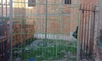 Imagem: Imóvel em Pirajá com área para construir