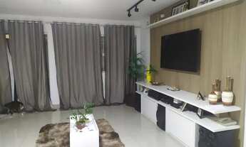 Imagem 6: Casa 230m² com 3 Suítes com Closet, 5 Banheiros, Salão, Sala Jantar, Cozinha armários. Var