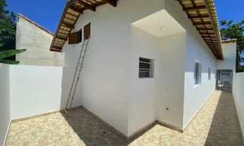 Imagem 2: Casa nova com piscina e 2 quartos em Itanhaém/SP por R$ 330 mil