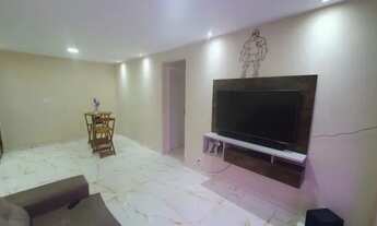 Imagem 7: Excelente apartamento todo reformado, composto de sala com cozinha americana, varanda, &lt