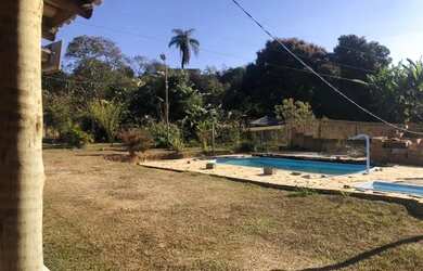 Imagem 6: Sítio de 5.000 metros com piscina e água nos Fundos