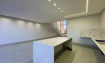 Imagem 7: Sobrado de Alto Padrão com 04 quartos, sendo 03 suítes e 01 quarto no térreo, sendo Master