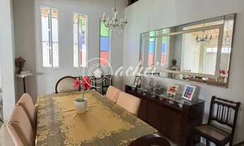 Imagem 15: Casa ampla e nascente em Vilas do Atlântico