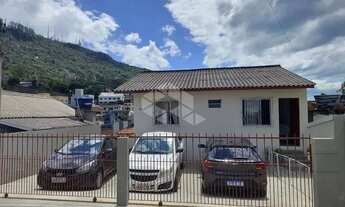 Imagem 4: Casa de 1 quarto com 35m² para alugar no bairro Trindade em Florianópolis