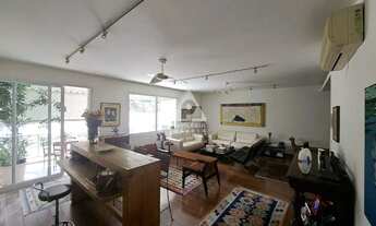 Imagem 3: Amplo Apartamento no Cosme Velho com 192m² - 4 Quartos, 2 Suites, Varanda 3 Vagas