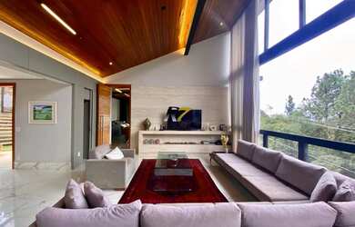 Imagem: LINDA CASA COM 5 SUÍTES EM CONDOMÍNIO