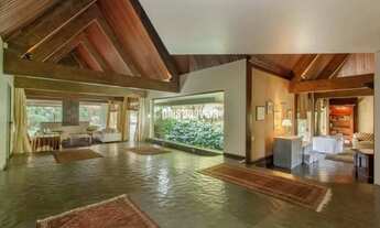 Imagem 3: Morumbi Nobre 820,0m²AC - 1.700,0M² Área de Terreno, 4 Suítes, 5 Gar - Piscina e Churrasqu