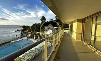 Imagem 2: Frente mar em Cacupé | Vista permanente | 176m² | 3 suítes | 3 vagas