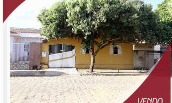 Imagem 2: Vendo- Casa em Itapuranga-GO (mesma rua do Banco do Brasil