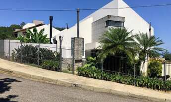 Imagem 5: Linda casa de 4 suítes com 550 m² no João Paulo em terreno de 800 m² com piscina