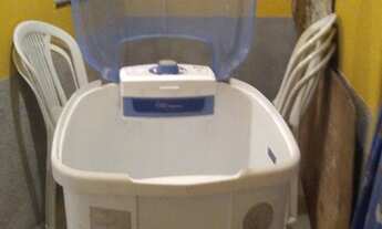 Imagem 1: Tanquinho, som, casa