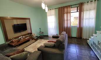 Imagem 2: Casa duplex geminada de 3 quartos e área de churrasco, 01 vaga. Tem Habite-se para Financi