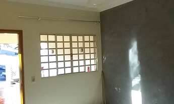 Imagem 3: Casa para aluguel possui 100 metros quadrados com 3 quartos em Jardim Caviúna - Rolândia