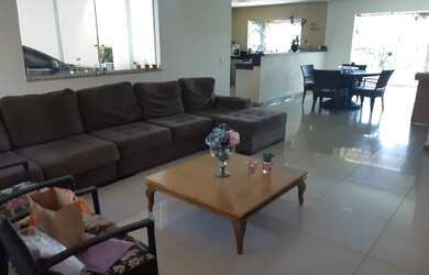 Imagem 5: BELO HORIZONTE - Casa Padrão - Céu Azul