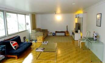 Imagem 3: Itaim Bibi Reformado - rua tranquila e arborizada